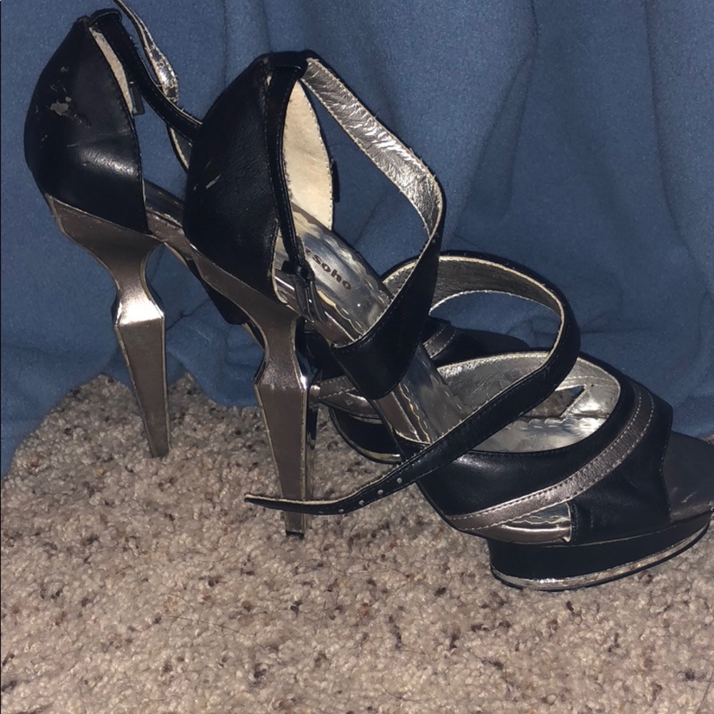 Ziggy Soho Platform used heels / Size 7.5